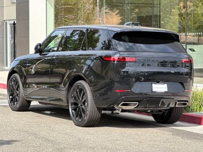 New 2026 Land Rover Range Rover Sport Dynamic SE