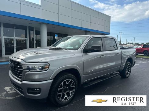 Used 2025 RAM 1500 Laramie w/ Advanced Safety Group II AWD/4WD image 1