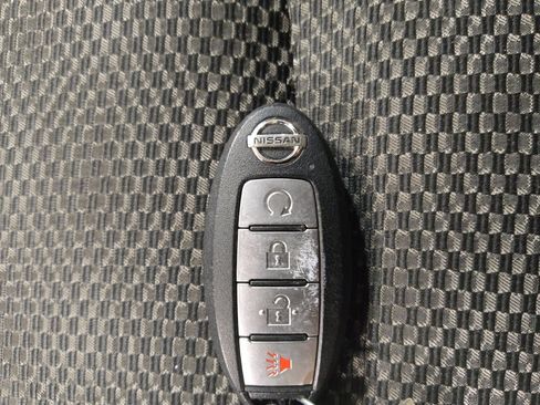 Used 2021 Nissan Rogue Sport SV FWD image 32