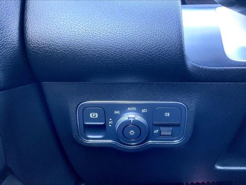 Used 2023 Mercedes-Benz GLB 35 AMG AMG GLB 35 image 34