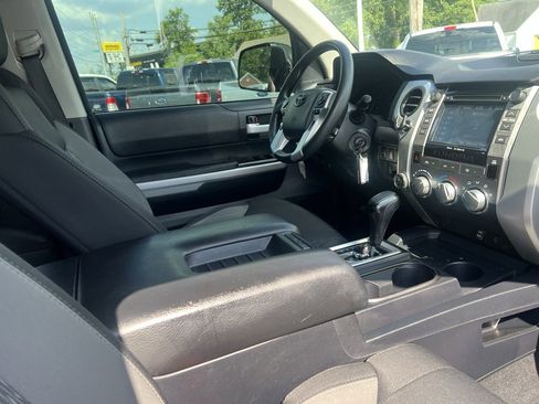 Used 2018 Toyota Tundra SR5 image 35