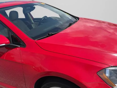 Used 2016 Volkswagen Golf SE FWD image 36