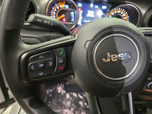 Used 2023 Jeep Wrangler Unlimited Sport AWD/4WD image 18