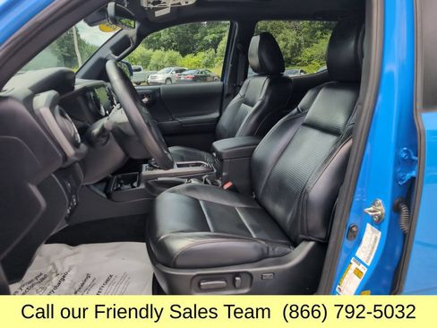 Certified 2020 Toyota Tacoma TRD Off-Road w/ TRD Premium Off Road Package AWD/4WD image 11