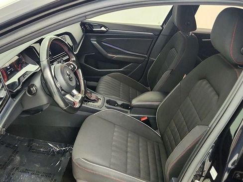 Used 2019 Volkswagen Jetta GLI FWD image 12