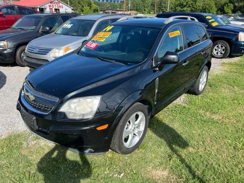 Used 2014 Chevrolet Captiva Sport LT w/ Convenience Package image 1