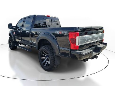 Used 2019 Ford F250 Platinum w/ Platinum Ultimate Package AWD/4WD image 3