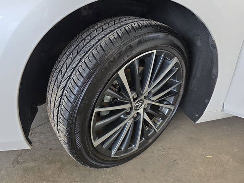 Certified 2023 Lexus ES 350 350 w/ Premium Package image 32