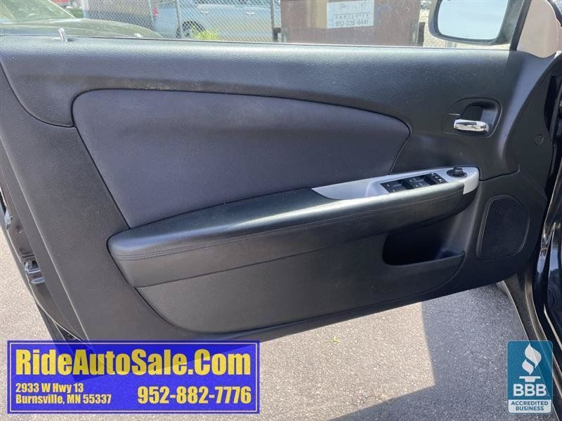 Used 2013 Chrysler 200 Touring FWD image 9