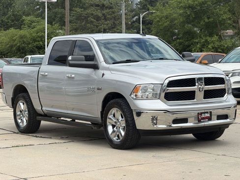 Used 2016 RAM 1500 Big Horn AWD/4WD image 2