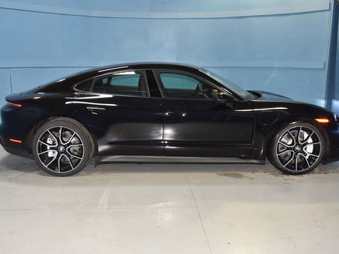 Used 2024 Porsche Taycan image 20
