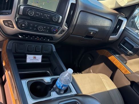 Used 2014 GMC Sierra 1500 SLT w/ SLT Crew Cab Value Package image 3