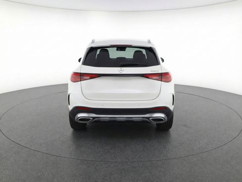 Used 2024 Mercedes-Benz GLC 300 4MATIC image 7