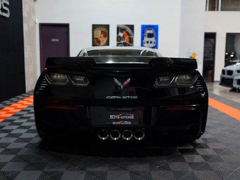 Used 2019 Chevrolet Corvette Z06 w/ Z07 Performance Package RWD image 24