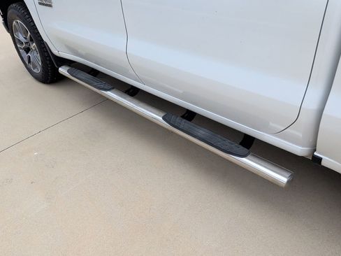 Used 2019 Chevrolet Silverado 1500 LT w/ Texas Edition image 40