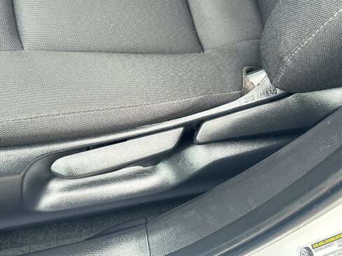 Used 2024 Toyota Corolla LE FWD image 51