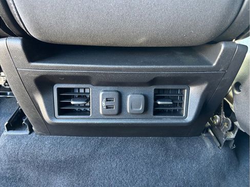 Used 2021 Chevrolet Silverado 1500 LT image 37