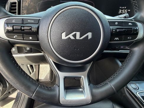 Used 2023 Kia Sportage EX FWD image 34