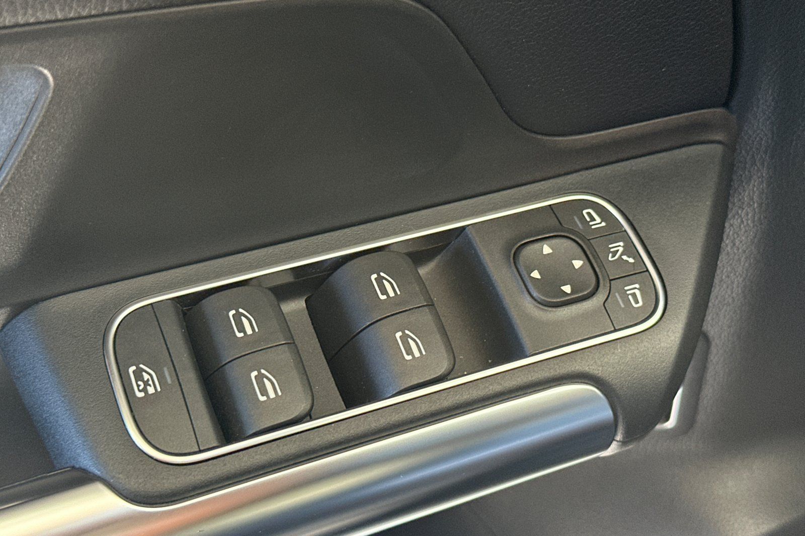 Certified 2023 Mercedes-Benz GLA 250 image 12