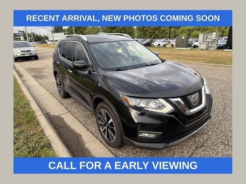 Used 2017 Nissan Rogue SL AWD/4WD image 1