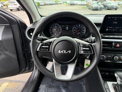 Used 2023 Kia Forte LXS FWD image 12