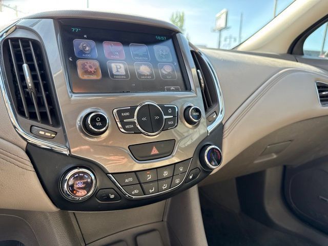 Used 2016 Chevrolet Cruze Premier FWD image 21