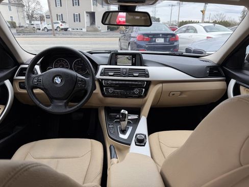 Used 2017 BMW 320i 320i 4dr Sedan w/ Driver Assistance Package image 20