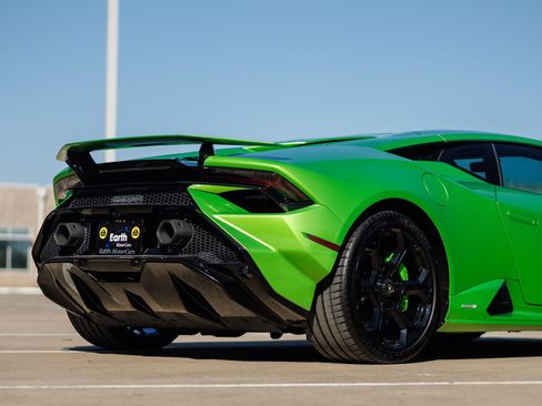 Used 2023 Lamborghini Huracan Tecnica image 17