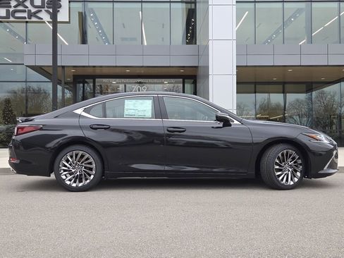 New 2025 Lexus ES 350 Ultra Luxury image 30
