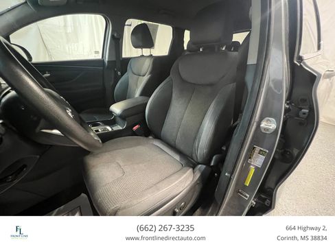 Used 2019 Hyundai Santa Fe SEL image 9