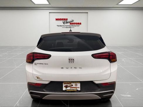 Used 2025 Buick Encore GX Preferred AWD/4WD image 6