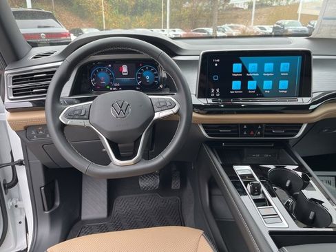 New 2026 Volkswagen Atlas Cross Sport SE image 18