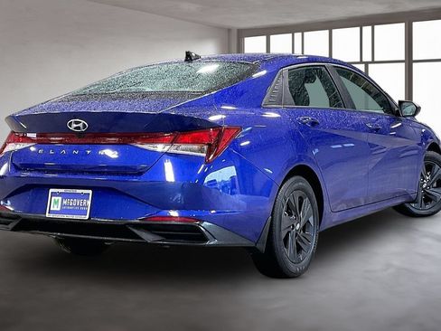 Used 2023 Hyundai Elantra SEL FWD image 7