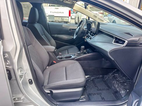 Certified 2025 Toyota Corolla LE image 19