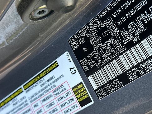 Used 2020 Lexus RX 450h AWD w/ Luxury Package image 23