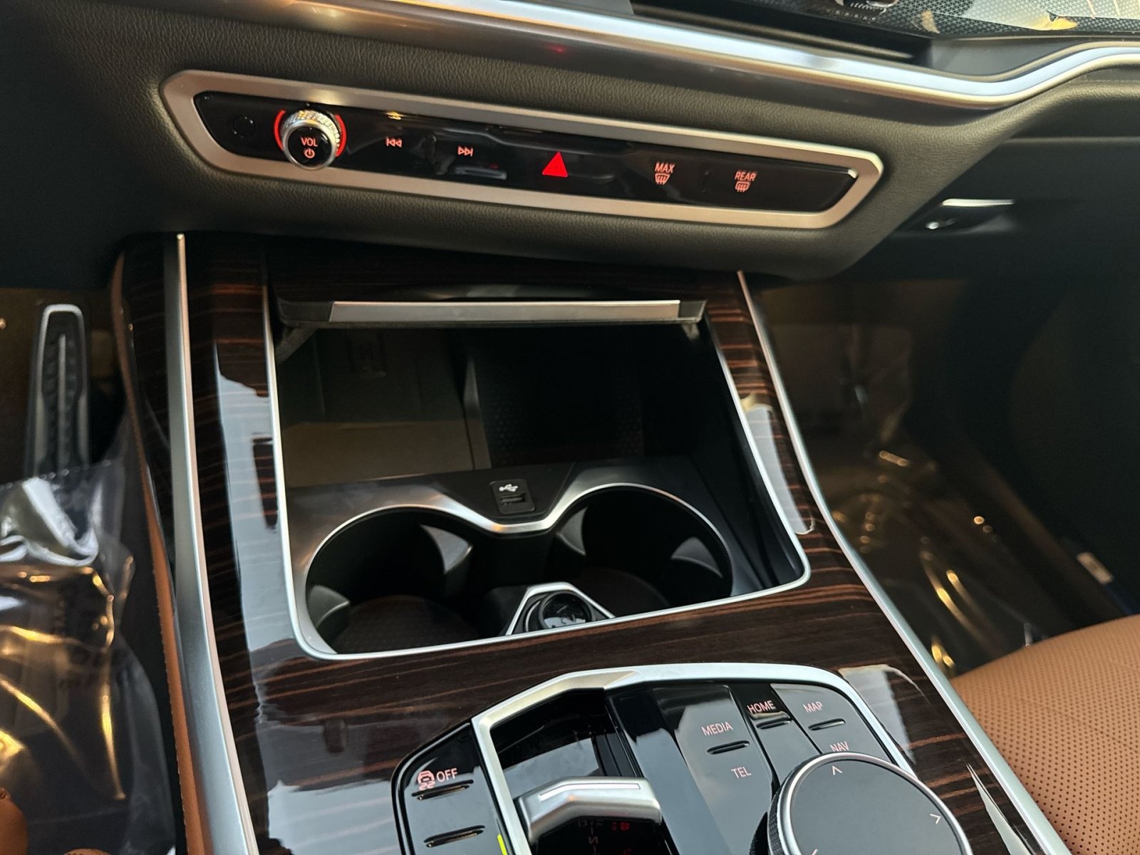 New 2027 BMW X7 xDrive40i w/ M Sport Package AWD/4WD image 50