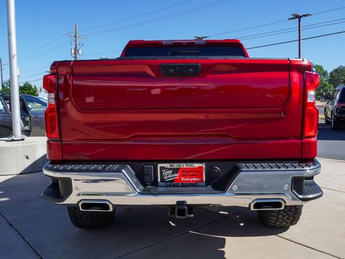 Used 2022 Chevrolet Silverado 1500 LTZ w/ LTZ Premium Package AWD/4WD image 7