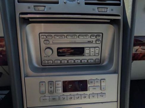 Used 2004 Lincoln Navigator Luxury AWD/4WD image 20