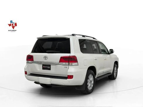 Used 2018 Toyota Land Cruiser AWD/4WD image 6