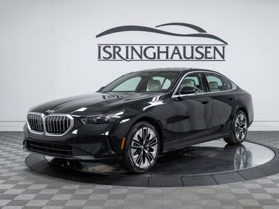 New 2026 BMW 530i xDrive w/ Premium Package