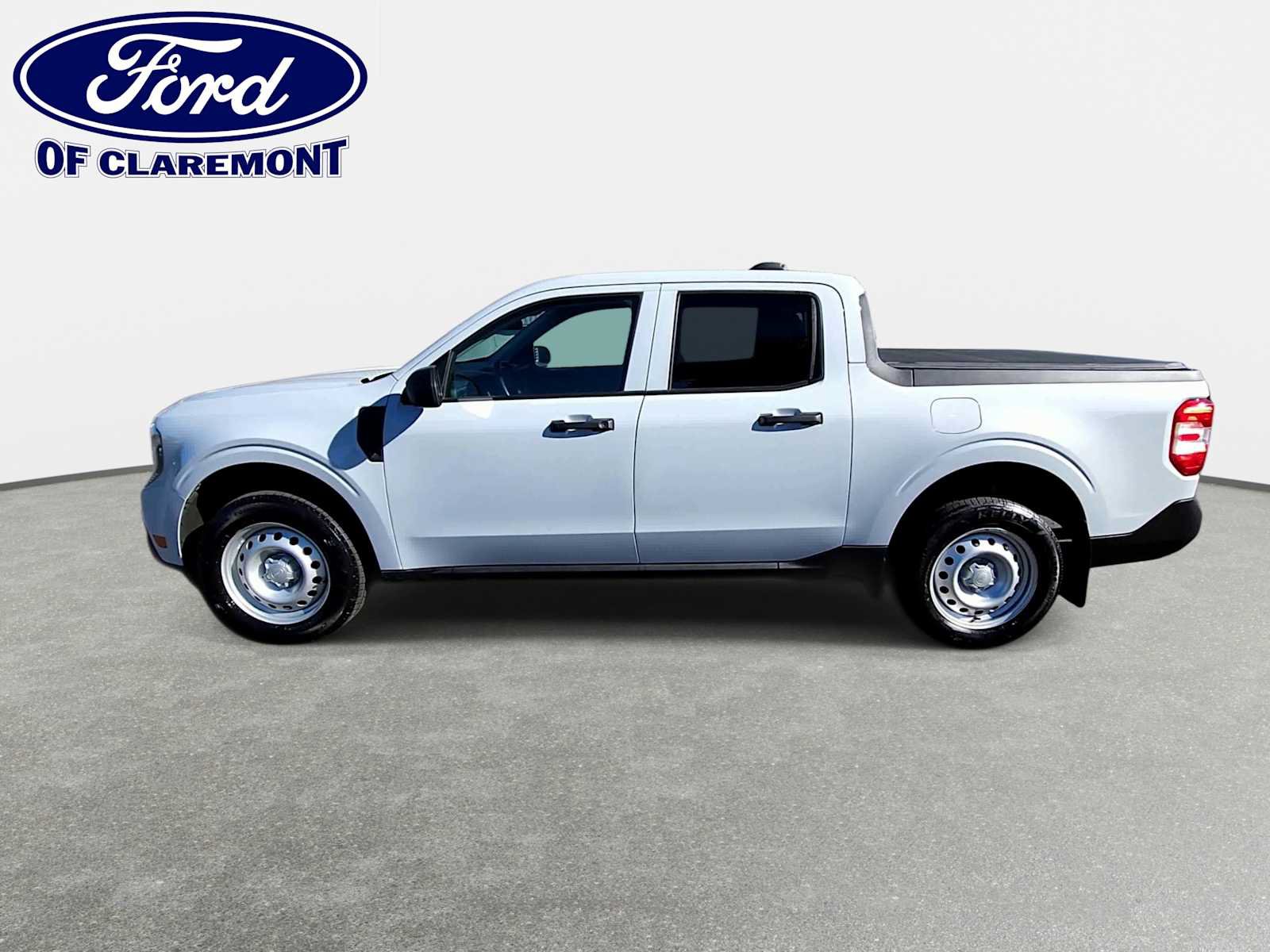 Used 2025 Ford Maverick XL w/ Equipment Group 102A AWD/4WD image 5