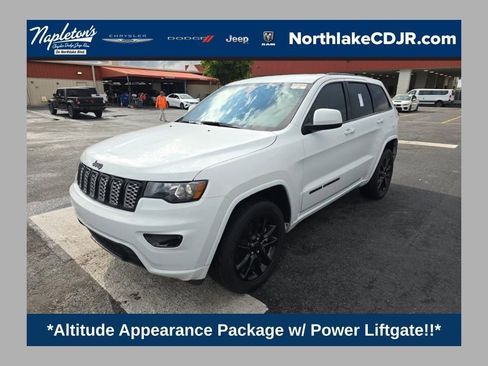 Used 2021 Jeep Grand Cherokee Laredo X AWD/4WD image 1