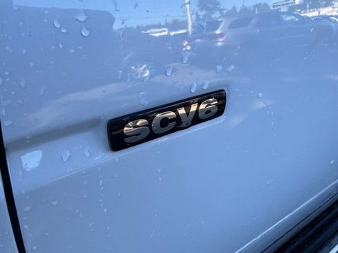 Used 2015 Land Rover LR4 HSE AWD/4WD image 12