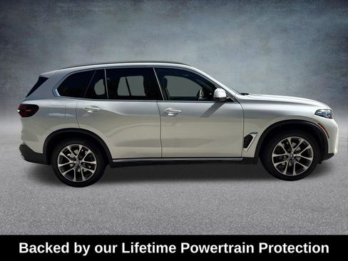 Used 2024 BMW X5 xDrive40i w/ Premium Package image 7