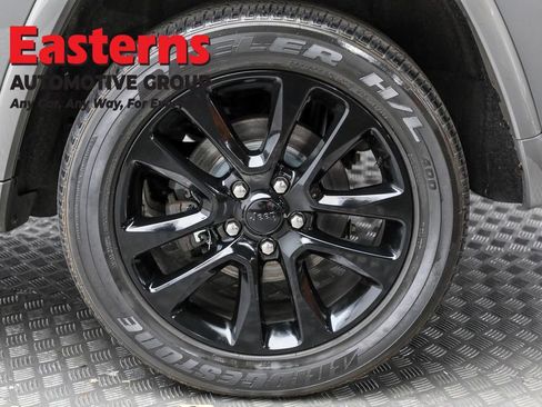 Used 2020 Jeep Grand Cherokee Altitude image 8