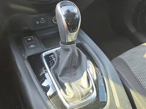 Used 2019 Nissan Rogue Sport SV w/ Technology Package image 14