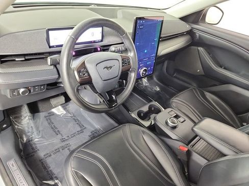Used 2022 Ford Mustang Mach-E Premium RWD image 18