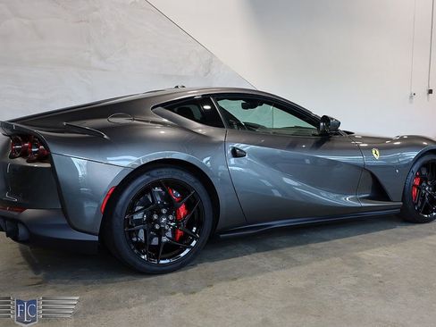 Used 2020 Ferrari 812 Superfast image 6