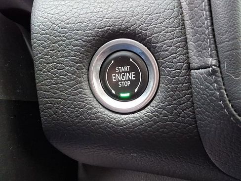 Used 2023 GMC Yukon Denali image 29