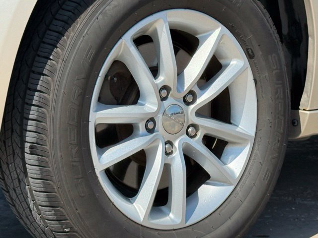 Used 2015 Dodge Grand Caravan SXT w/ Rear Park Assist Package FWD image 7